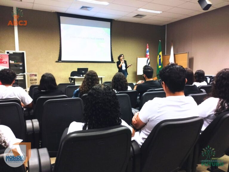 Read more about the article Comunicação nas redes