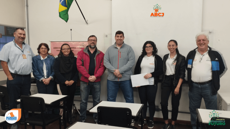 Read more about the article Palestra Memorável na ABCJ: Cesar Picolo inspira com insights sobre Bill Gates e o poder da inovação